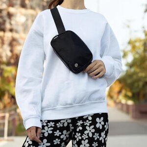 Lululemon Athletica Everywhere Belt Bag 1L Black Outdoors Fanny Pack Crossbody